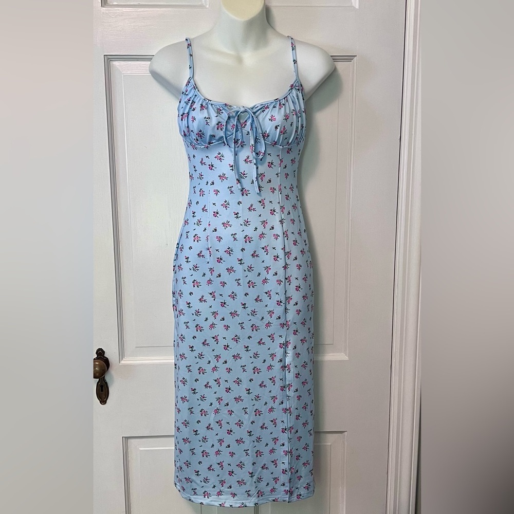 NWOT Beautiful Silky Summer Slip Dress